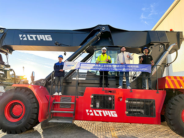 助力港口建设：LTMG技术团队赴阿塞拜疆提供正面吊技术支持